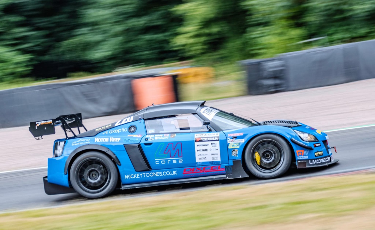 VX220 on circuit